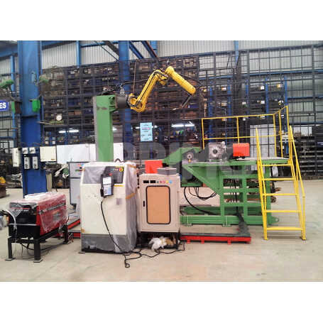 AUTOMOTIVE AXLE DOOM COVER WELDING CELL