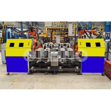AXLE HOUSING TWIN ROBOT WITH FOUR TORCH LINEAR WELDING