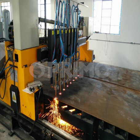 8 TORCH OXYFUEL STRIP CUTTING MACHINE