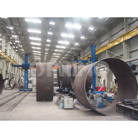 HEAVY DUTY LONG SEAM WELDING WIND TOWER COLUMN AND BOOM WITH SAW EQUIPMENT & ROTATORS